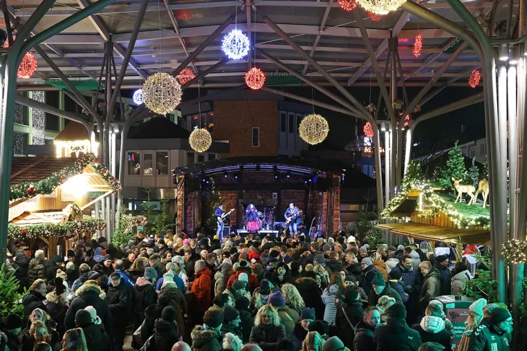Wolfsburger Weihnachtsmarkt 2024 erfolgreich gestartet Bild: Wolfsburger Weihnachtsmarkt 2024 erfolgreich gestartet