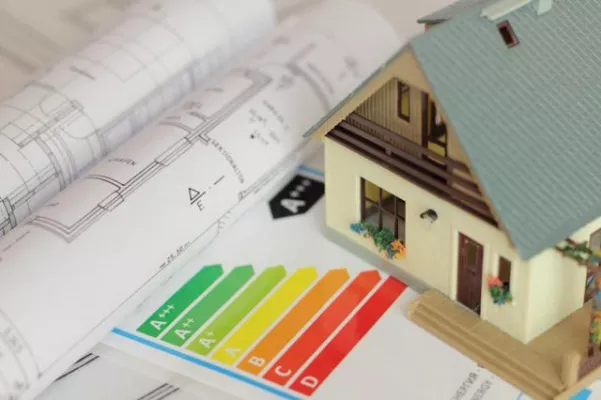 Bild: Bußgelder drohen: Keine Immobilienannoncen mehr ohne Angaben zur Energieeffizienz