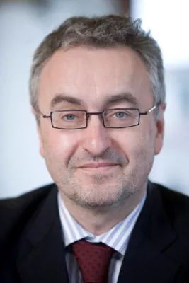 Bild: Energie-Experte Volker Isbrecht verstärkt Lischke Consulting
