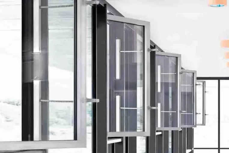 Bild: Die neuen KfW-Programme zur Gebäudesanierung: Energieeffizienz und Gebäudesicherheit mit GEZE
