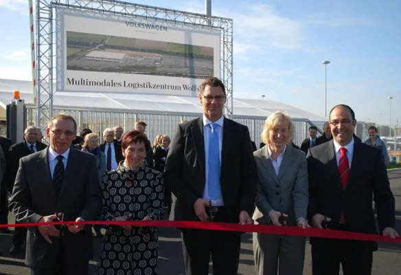 Bild: Feierliche Eröffnung des Multimodalen Logistikzentrums Wolfsburg