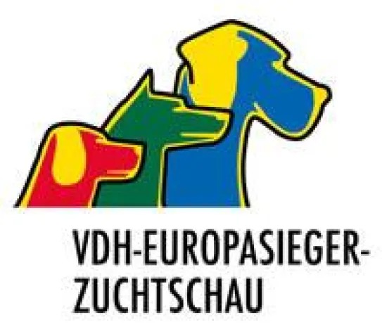 Bild: Mopszucht vom Mägdebrunnen auf Europasieger-Zuchtschau in Dortmund vertreten