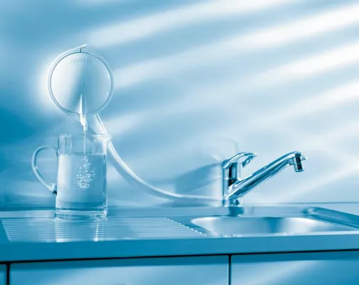 Bild: Aus Tankwasser wird Trinkwasser