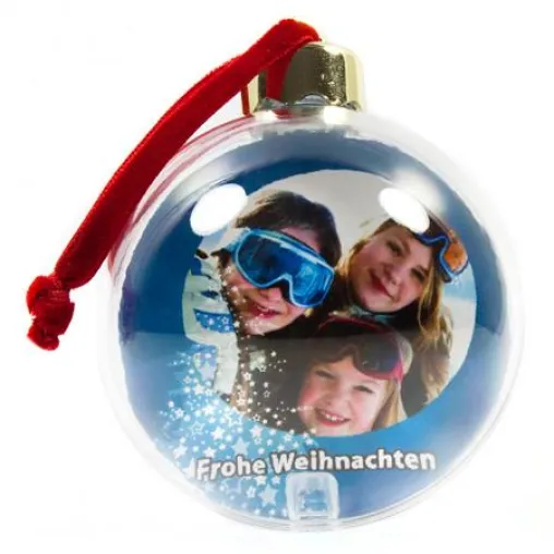 Bild: Weihnachtskugeln mit eigenem Foto und Text gibts dieses Jahr bei YourSurprise.de
