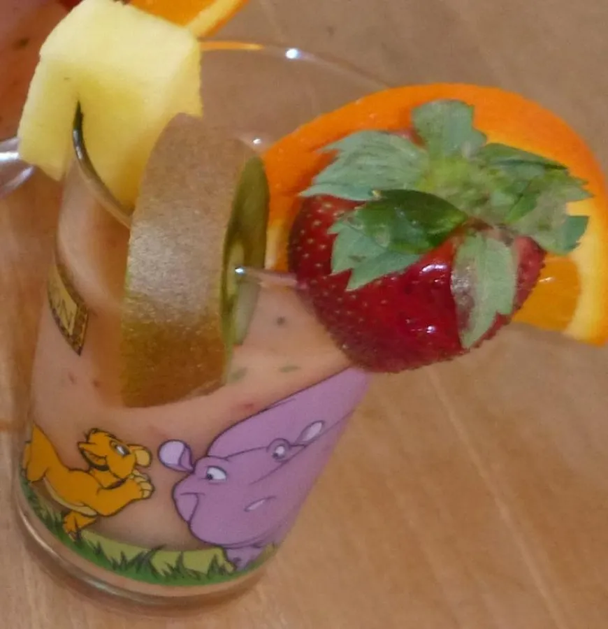 Frische Frucht-Smoothies für Kiddys