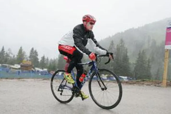 Bild: Auf schmalen Reifen durch den Winter