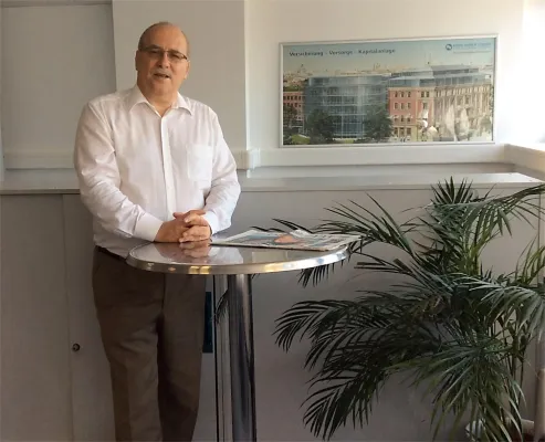 Bild: Münchener Verein vermittelt Wissen zur Pflege auf Video