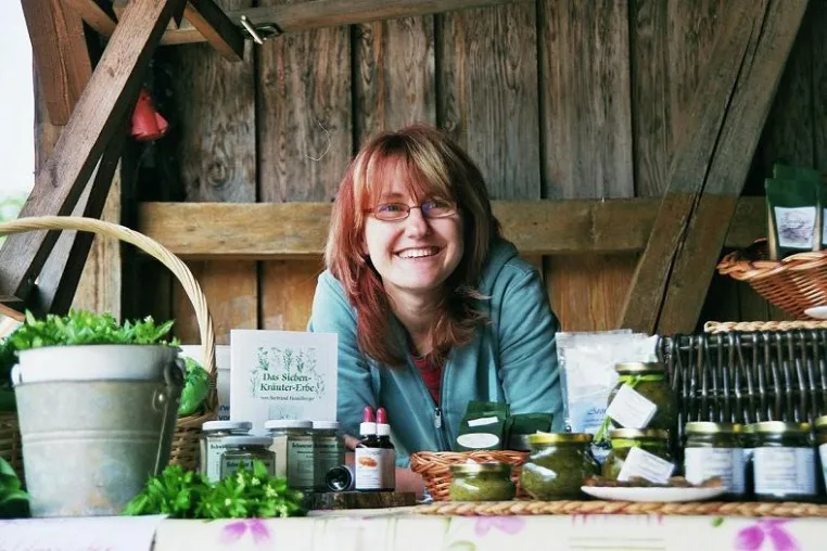 "Ein Frau Unternehmen" Sachsenkräuter vergrößert sich Bild: "Ein Frau Unternehmen" Sachsenkräuter vergrößert sich