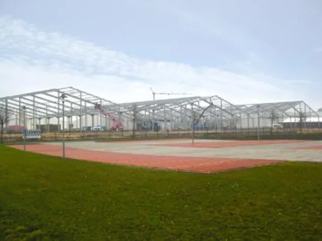 Bild: 240 Tonnen Stahl für 10.000 Quadratmeter