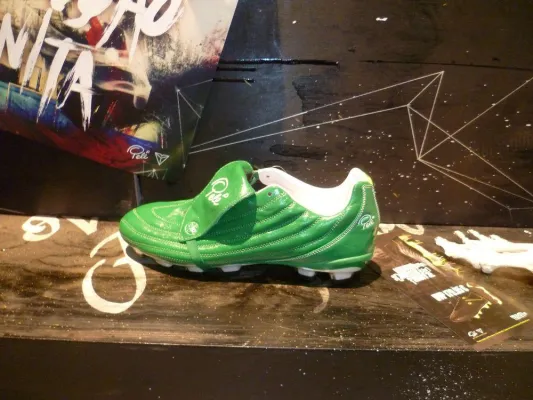 Die Fußballschuhe der Torschützen der 50. Bundesliga-Saison 2012/13: Kießling, Meier, Ibisevic & Co. Bild: Die Fußballschuhe der Torschützen der 50. Bundesliga-Saison 2012/13: Kießling, Meier, Ibisevic & Co.