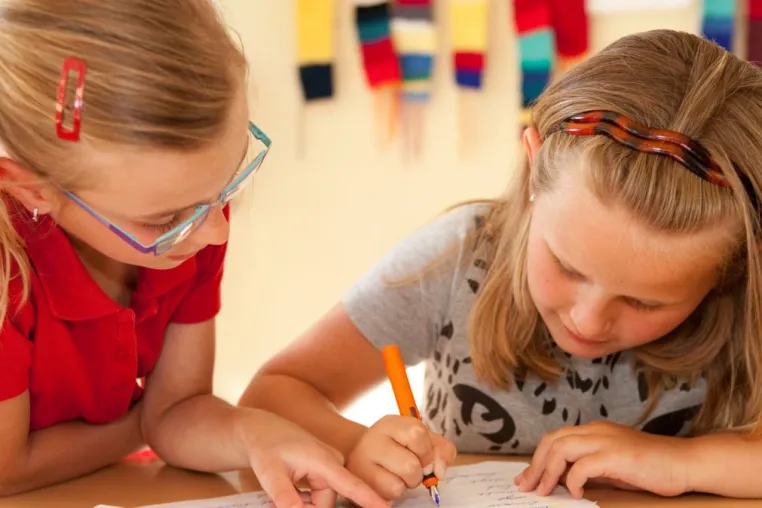 Villa Knolle Bolle Kriele: Stabilität und Sicherheit für traumatisierte Kinder Bild: Villa Knolle Bolle Kriele: Stabilität und Sicherheit für traumatisierte Kinder