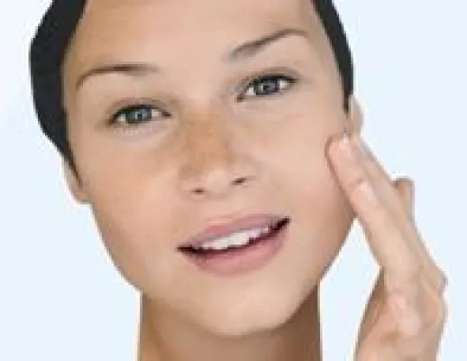 Bild: Regeneration beanspruchter Haut mit natürlichen Inhaltsstoffen