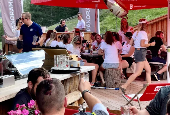 Bild: Dayclubbing in Sölden: Panorama Alm startet Sommer-Eventreihe 2026