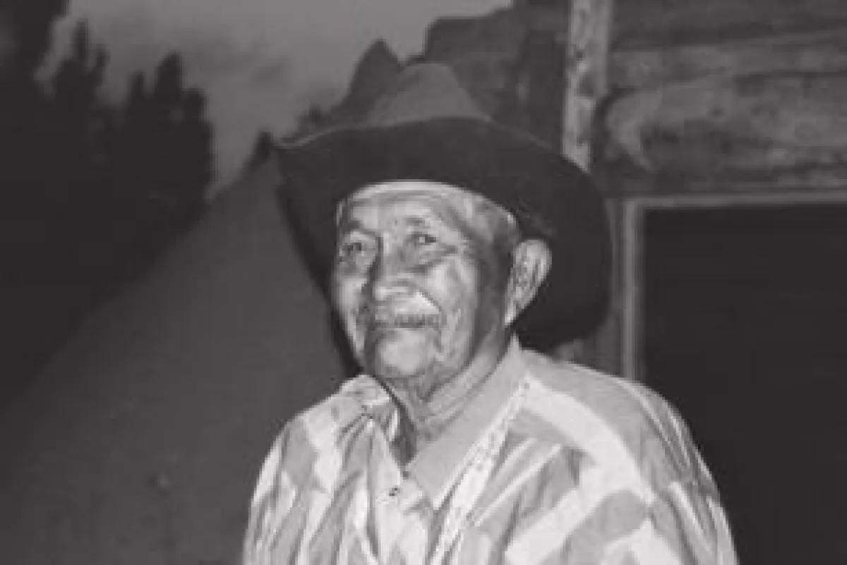 Buck Navajo, Medizinmann, lebt am Fusse des Navajo Mountain, Süd-Utah