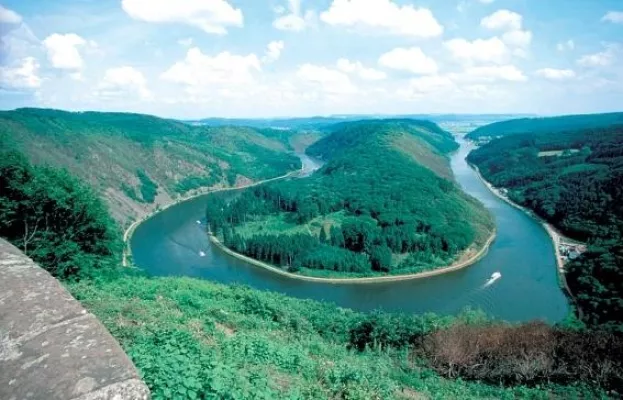 Bild: Die Saar verzaubert jeden Radfahrer