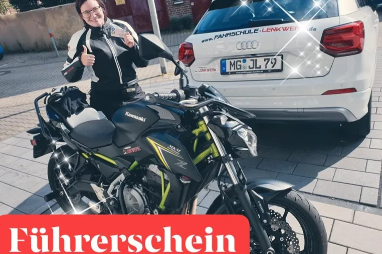 Bild: Fahrschule Mönchengladbach - Moderne Lehrmethoden, Unterrichtsmittel und Fahrzeuge sichern schnelle Prüfung