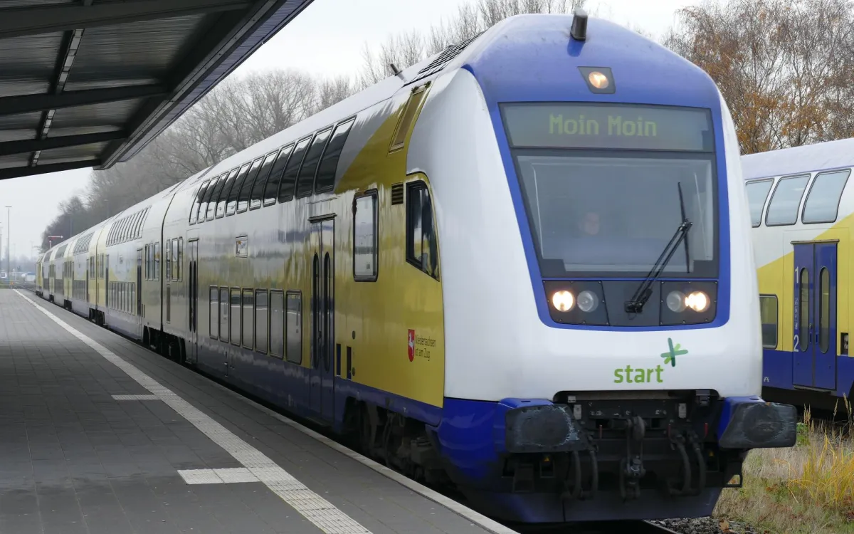 In nur drei Monaten führte Start Unterelbe die Standardlösung IVU.rail ein. (Bild: Start Unterelbe)