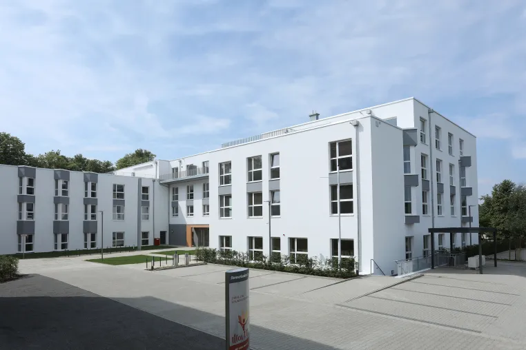 Bild: Rietberg: Carestone übergibt neues Lebens- und Gesundheitszentrum termingerecht an WH Care