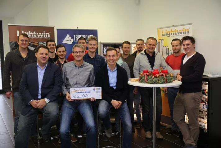 Bild: Gemeinsam spenden - TRIOTRONIK Advent-Spenden-Aktion