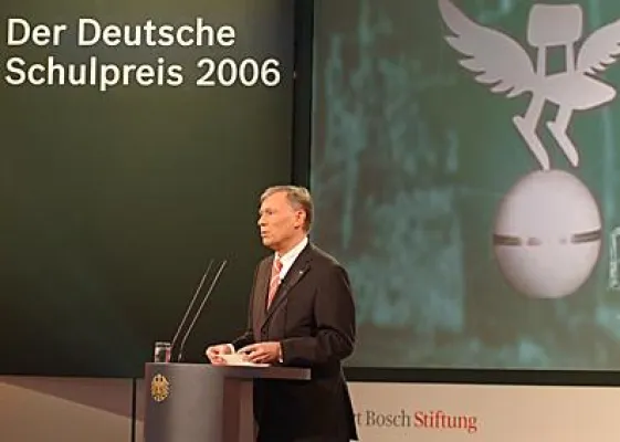 Bild: „Dem Lernen Flügel verleihen“ - Deutscher Schulpreis 2006 bei Phönix und ZDF auf Sendung