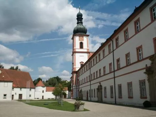 Um Himmels Willen - Klöster im Amberg-Sulzbacher Land Bild: Um Himmels Willen - Klöster im Amberg-Sulzbacher Land