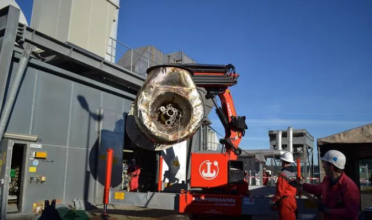 Bild: Elektrokran unterwegs in Deutschland