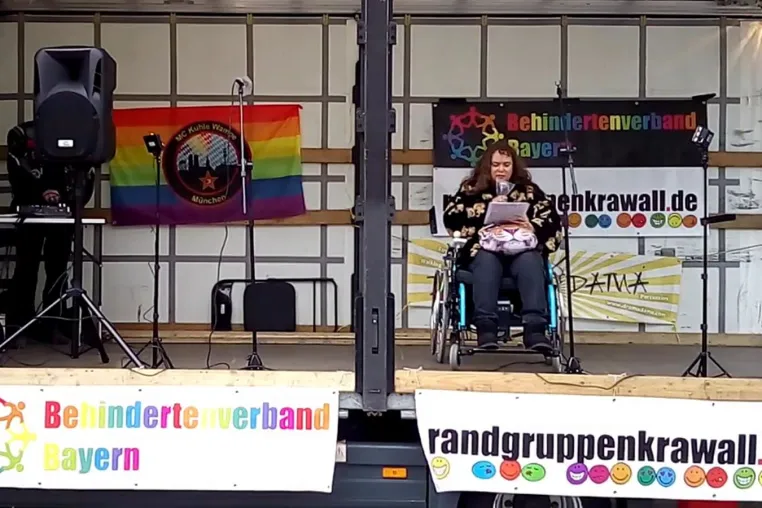 Bild: Randgruppenkrawall-Behindertenprotest