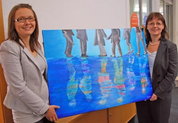 Bild: Ausgezeichnete Bilder in der Filiale der Volksbank Ludwigsburg in Kornwestheim