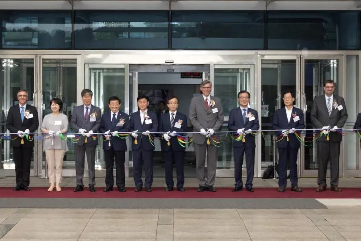 Smart Textronics Center von KITECH und SKKU und ITA in Südkorea eröffnet Bild: Smart Textronics Center von KITECH und SKKU und ITA in Südkorea eröffnet