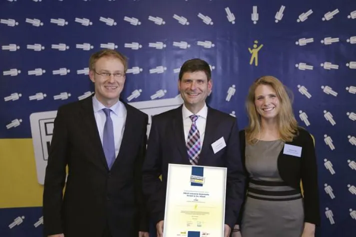 Bild: DELO ist Kundenchampion 2013