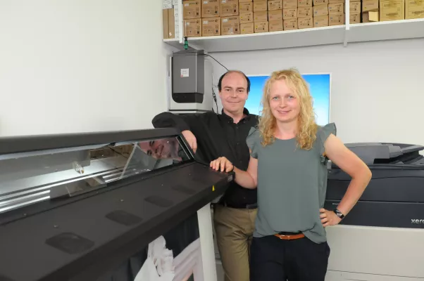 Bild: Innovative Technologien im Medienzentrum Günzburg: Großformatdrucke jetzt zeitnah lieferbar