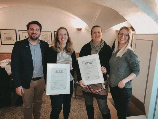 Wirtschaftsjunioren Segeberg wählen neuen Vorstand und zeichnen Mitglieder für ehrenamtliches Engagement aus Bild: Wirtschaftsjunioren Segeberg wählen neuen Vorstand und zeichnen Mitglieder für ehrenamtliches Engagement aus