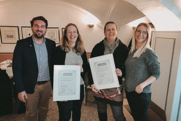 Bild: Wirtschaftsjunioren Segeberg wählen neuen Vorstand und zeichnen Mitglieder für ehrenamtliches Engagement aus