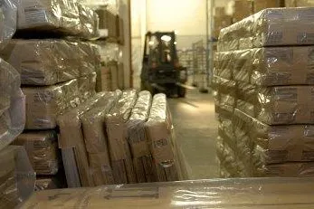 Umzugskartons, Umzugszubehör, Packdecken und Spanngurte - BB Verpackungen in Kürze mit Abhollager Bild: Umzugskartons, Umzugszubehör, Packdecken und Spanngurte - BB Verpackungen in Kürze mit Abhollager