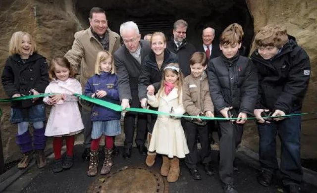 Wuppertaler Zoo eröffnet weltweit einzigartige Pinguinanlage Bild: Wuppertaler Zoo eröffnet weltweit einzigartige Pinguinanlage