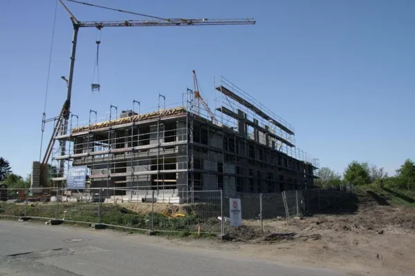 Richtfest als Zeichen der Expansion Bild: Richtfest als Zeichen der Expansion