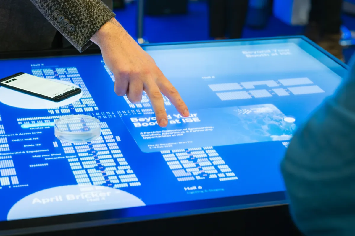  (© © Integrated Systems Europe)
