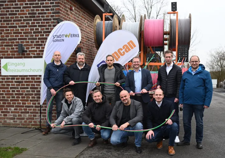Bild: Glasfaser - In Schermbeck, Hamminkeln und Hünxe “voll im Zeitplan”