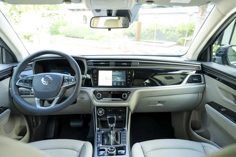 Bild: Doppelpremiere bei Autohaus Specht: Marktstart für den SsangYong Korando und Tivoli