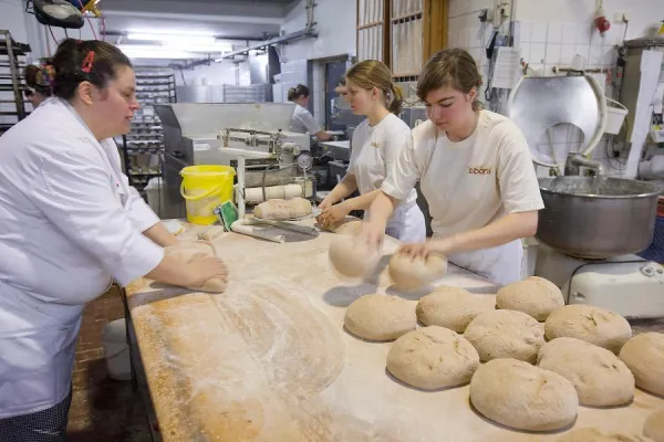 Bild: Öko-Bäckerei in Frauenhand: cibaria setzt seit 20 Jahren auf regionale Wirtschaft und ökologische Produktion