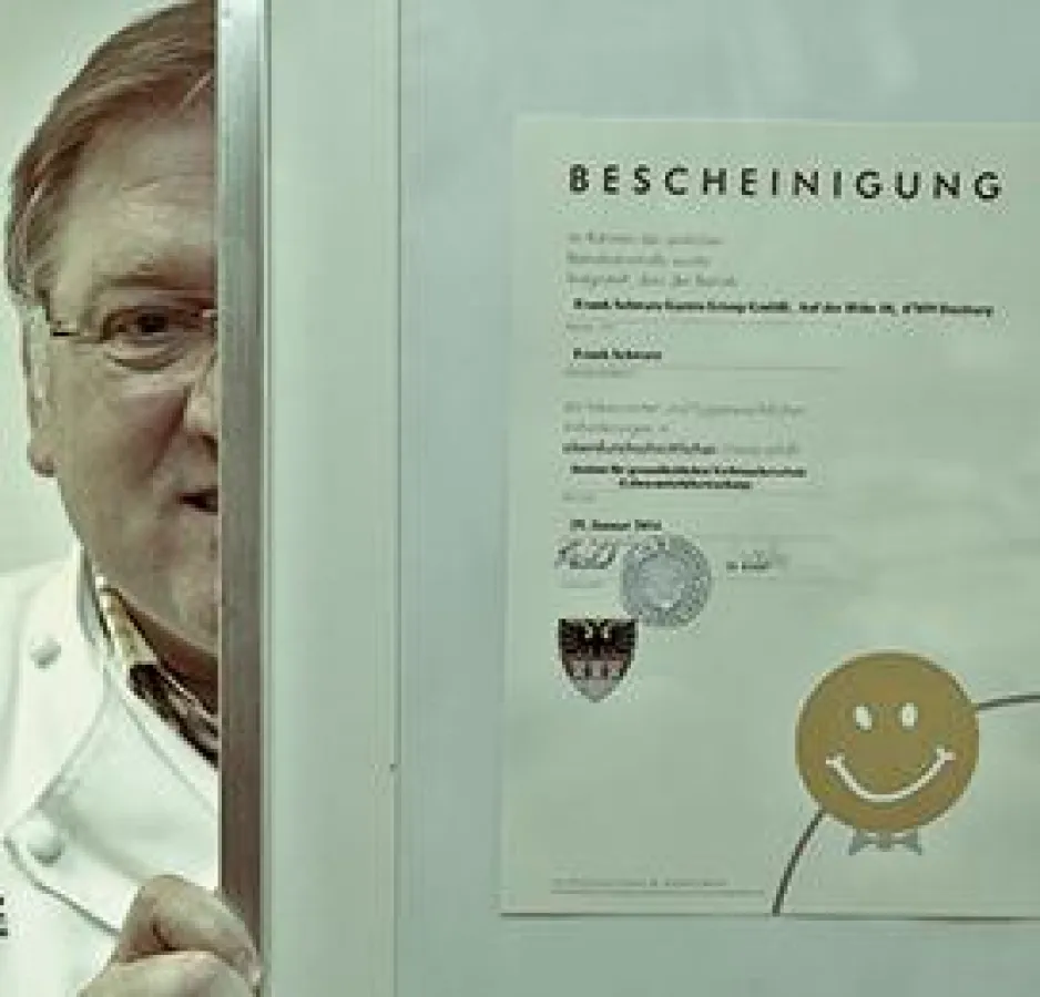Auch in diesem Jahr hat Frank Schwarz wieder Bestnoten für die Hygiene in seinem Betrieb erhalten.