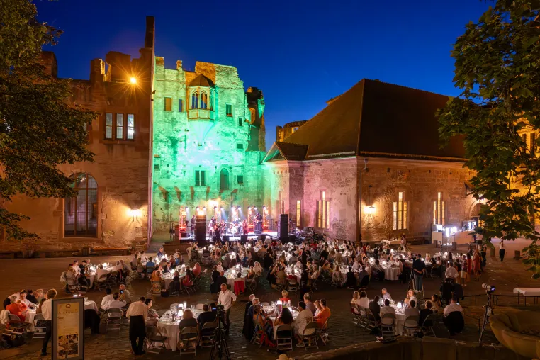 Sommer-Open-Air-Konzerte im Heidelberger Schlosshof Bild: Sommer-Open-Air-Konzerte im Heidelberger Schlosshof