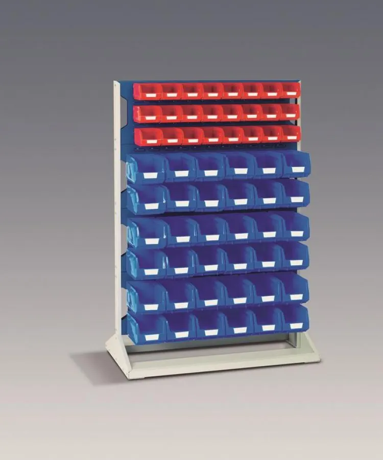 Rack mit perfo Schlitzplatten und Sichtlagerkästen