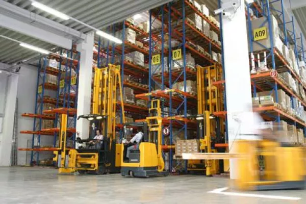 Zündende Ideen für die Lagerverwaltung: NGK Spark Plug Europe GmbH setzt auf LFS Bild: Zündende Ideen für die Lagerverwaltung: NGK Spark Plug Europe GmbH setzt auf LFS