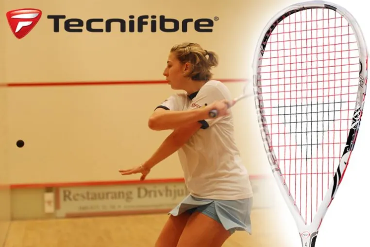 Sina Wall spielt neuen Tecnifibre Carboflex 130 Bild: Sina Wall spielt neuen Tecnifibre Carboflex 130