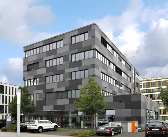 Bild: Aengevelt siedelt Unternehmen für Medizinprodukte neu in Monheim an.