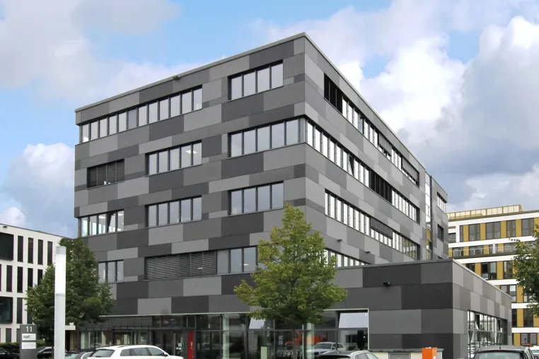 Aengevelt siedelt Unternehmen für Medizinprodukte neu in Monheim an. Bild: Aengevelt siedelt Unternehmen für Medizinprodukte neu in Monheim an.