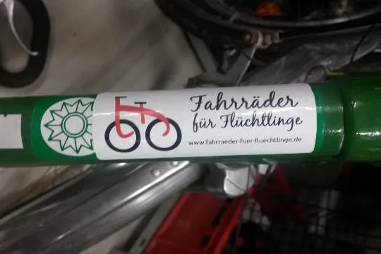 Bild: Wenn Weihnachten und Ostern auf einen Tag fallen: INTERHOMES AG spendet für Geflüchtete