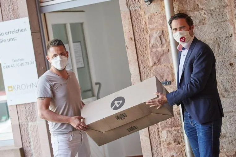 Bild: Lampenwelt spendet über 10.000 Schutzmasken an soziale & gemeinnützige Einrichtungen