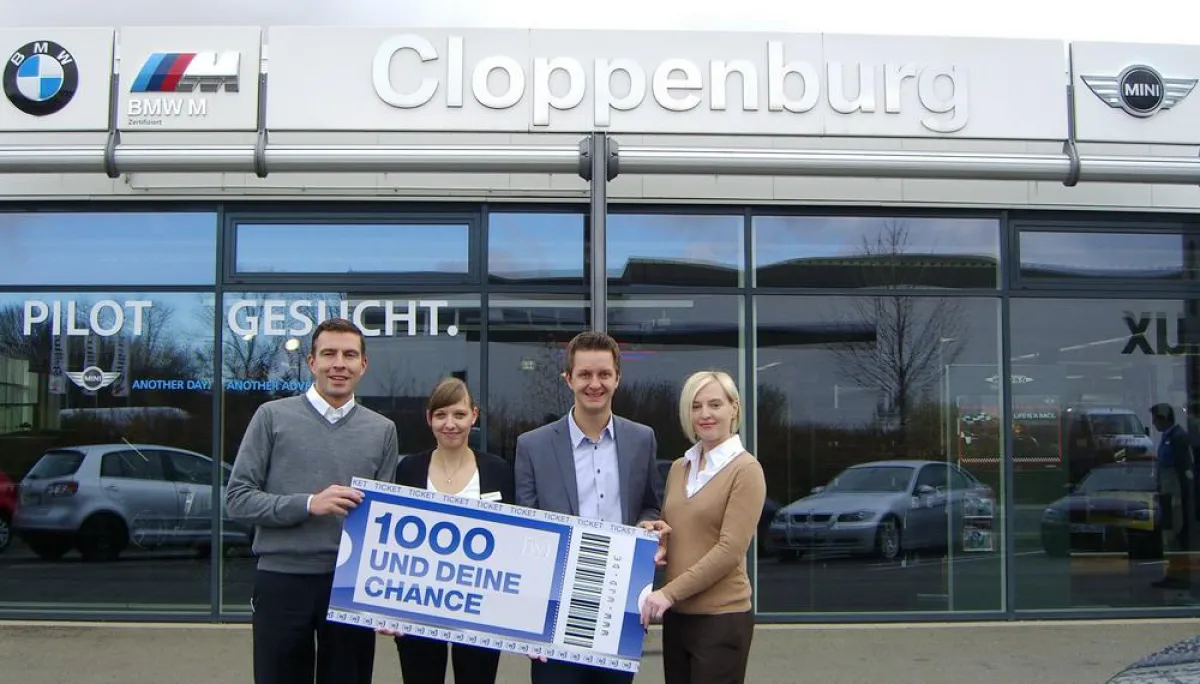 Mittelthüringer Wirtschaftsjunioren Sebastian Koch, Jan Rommel und Katrin Böttner gratulieren Kristi
